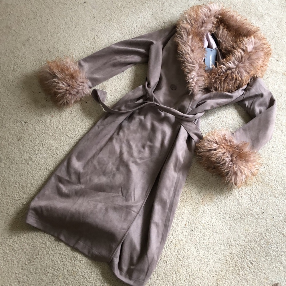 NWT PrettyLittleThing Penny Lane Brown Trench Coat with Faux Fur Trim - Picture 6 of 6
